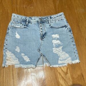 NWOT Zara Jean Distressed Skirt